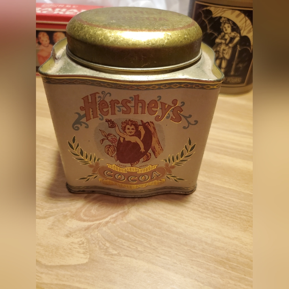 Vintage hershey's tin